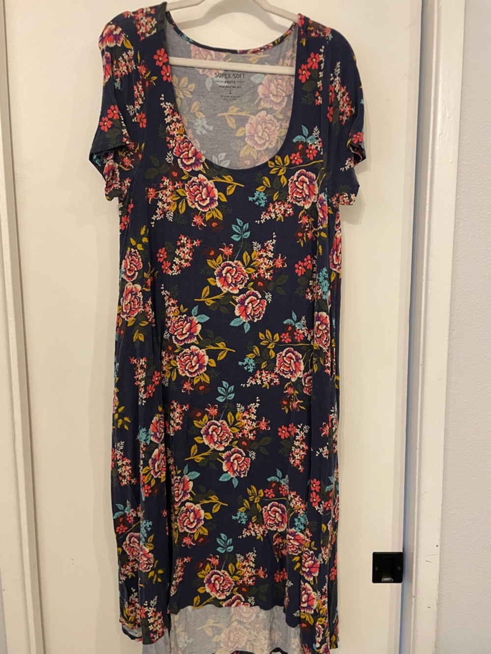 torrid Navy Floral Scoop Neck Top